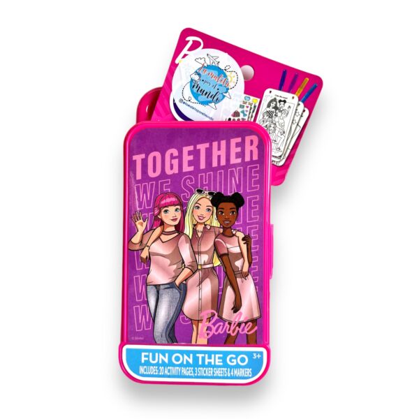 Estuche de Barbie con Lápices, Stickers y Láminas con actividades