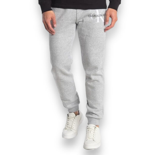 Conjunto Hombre Polerón y Jogger Calvin Klein - Imagen 2