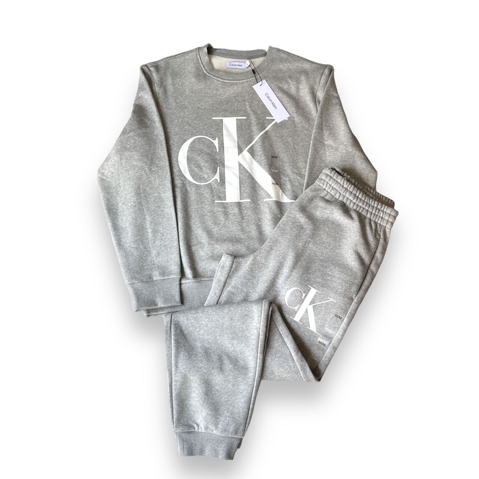 Conjunto Hombre Polerón y Jogger Calvin Klein