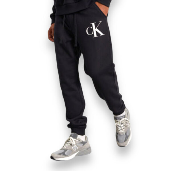 Conjunto Hombre Polerón y Jogger Calvin Klein - Imagen 3
