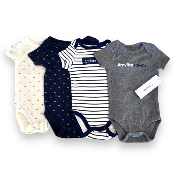 Conjunto 4 Body Bebé Calvin Klein