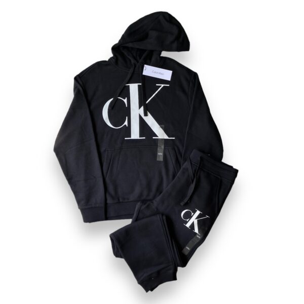 Conjunto Hombre Polerón y Jogger Calvin Klein