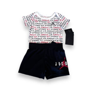 Conjunto Bebé Body y Short Jordan