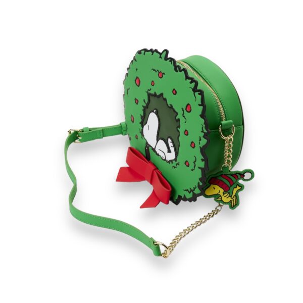 Crossbody Loungefly Snoopy Navidad - Imagen 3