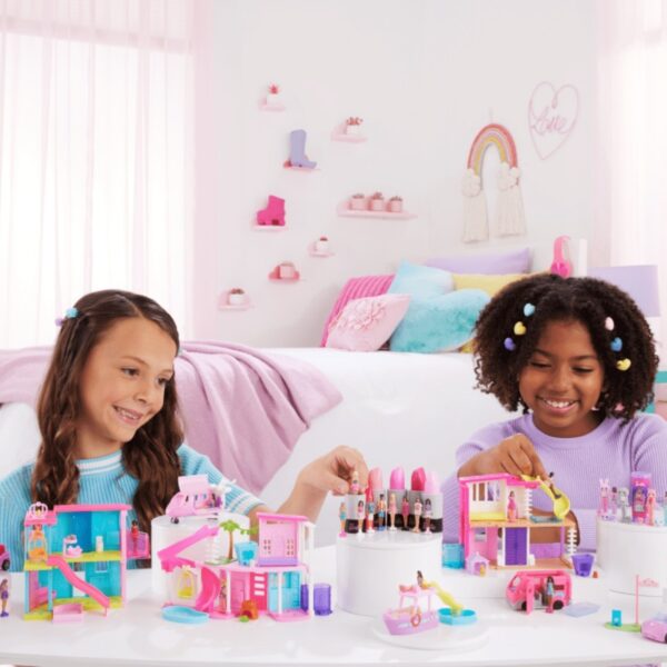 Barbie Mini BarbieLand Muñeca Color Reveal - Imagen 4