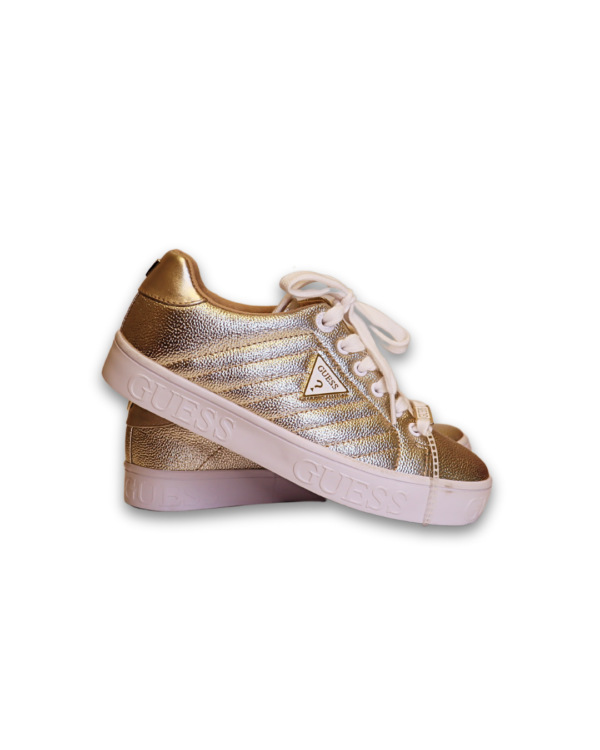 ZAPATILLA GUESS DORADA